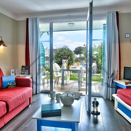 Localise - A06 - Entierement De Plain-Pied Avec Petite Vue Mer - Donnant Sur La Piscine Et Le Jardin - Wifi Inclus - Draps Inclus - Guilvinec Luaran gambar