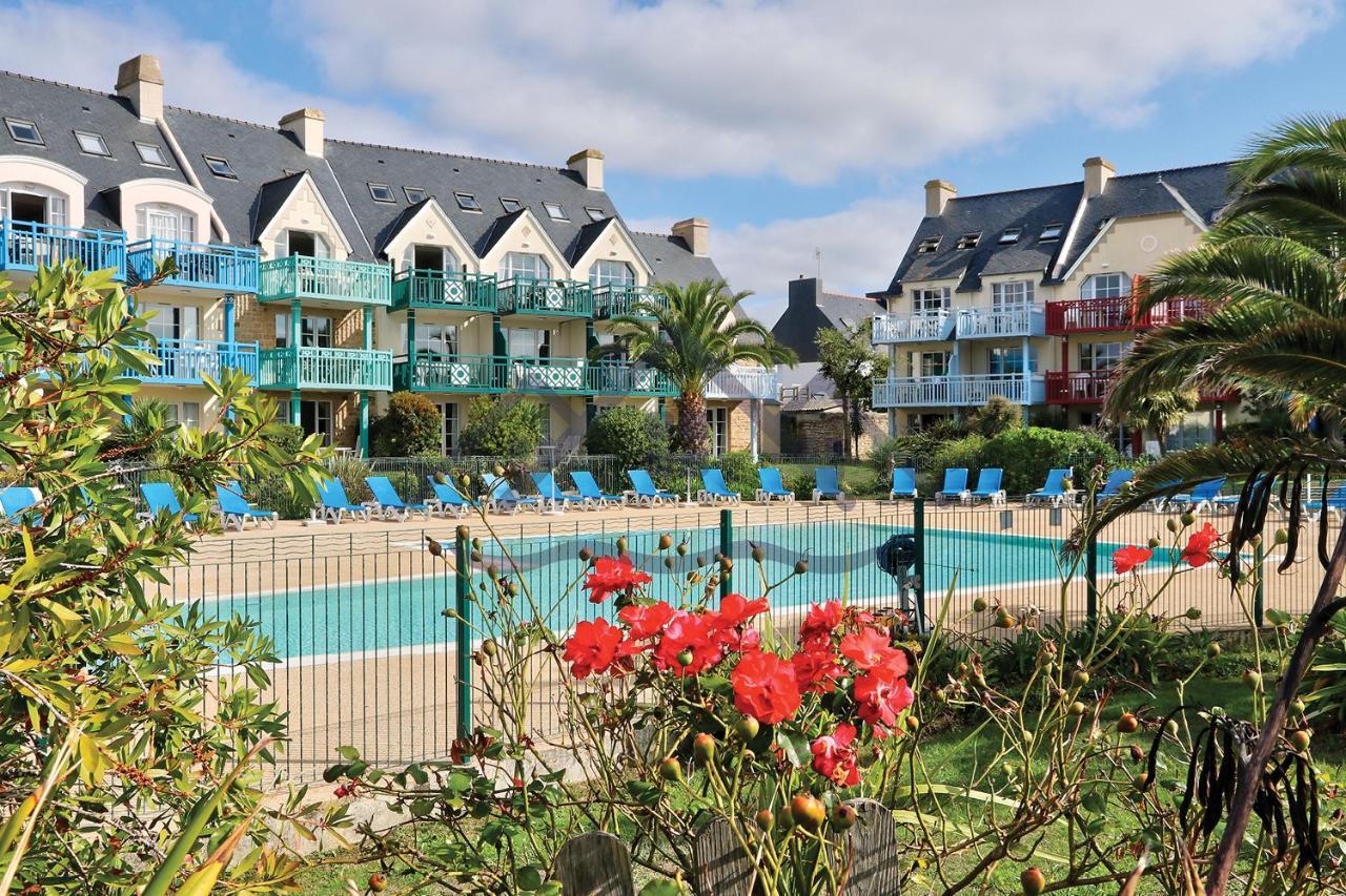 Localise - A06 - Entierement De Plain-Pied Avec Petite Vue Mer - Donnant Sur La Piscine Et Le Jardin - Wifi Inclus - Draps Inclus - Guilvinec Luaran gambar