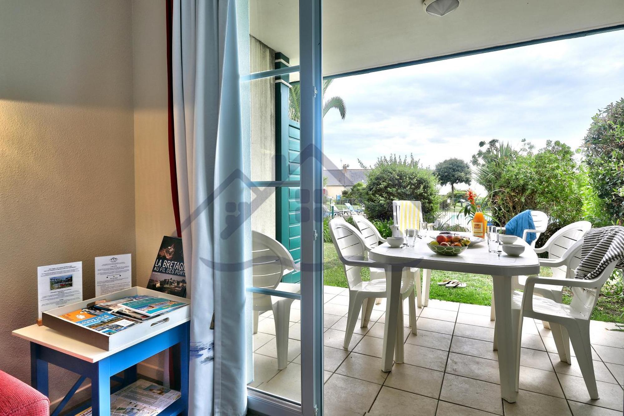 Localise - A06 - Entierement De Plain-Pied Avec Petite Vue Mer - Donnant Sur La Piscine Et Le Jardin - Wifi Inclus - Draps Inclus - Guilvinec Luaran gambar